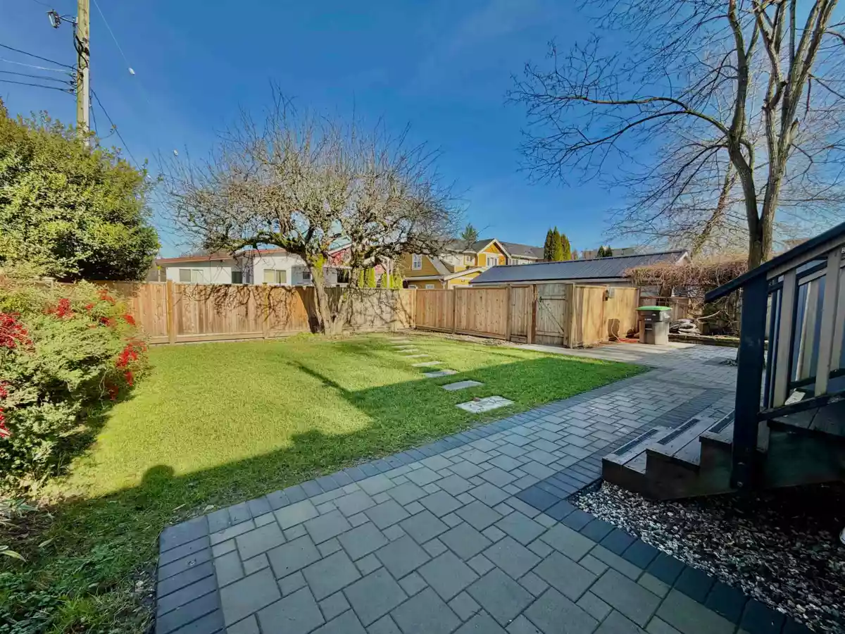 Mudroom Photo of 1165 E 26th Avenue, Vancouver, BC