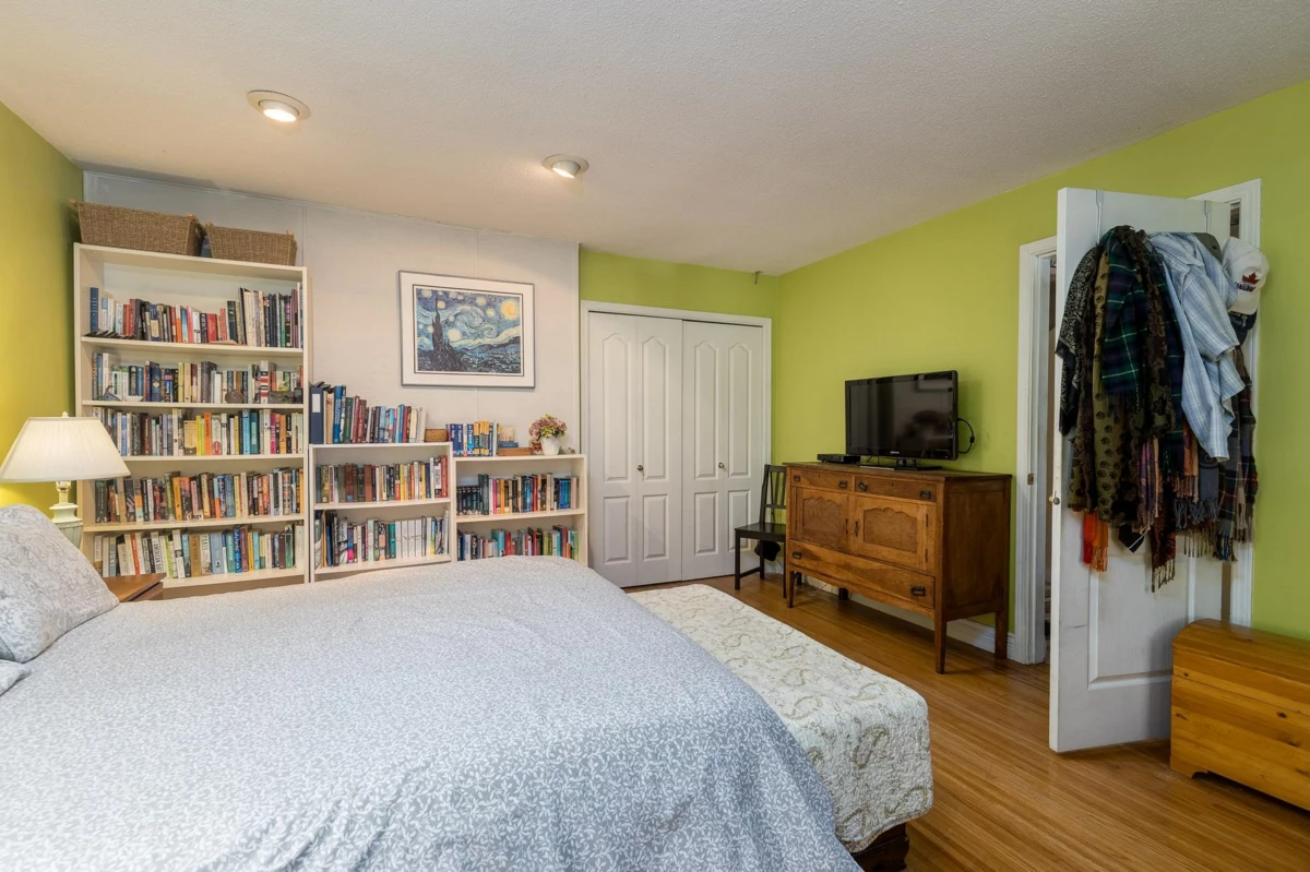Bedroom 2 Photo of 12522 26a Avenue, Surrey, BC