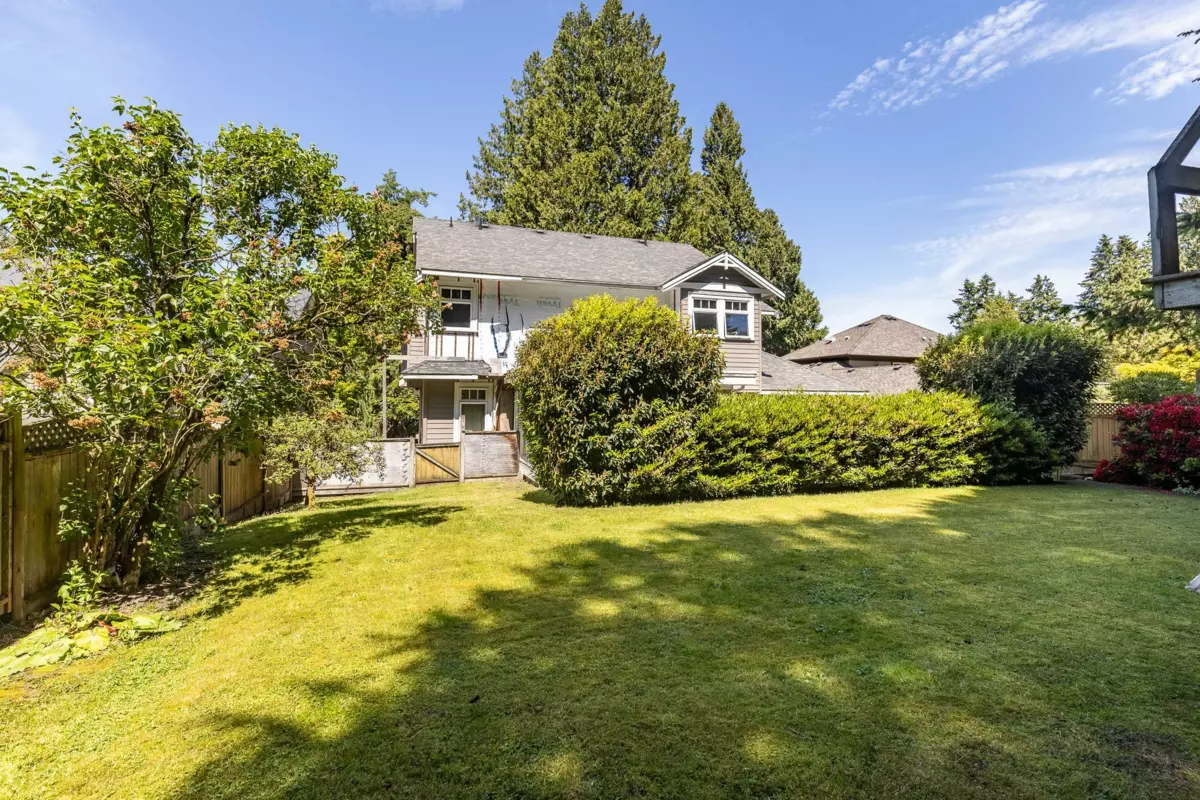 Garden / Landscaping Photo of 12522 26a Avenue, Surrey, BC