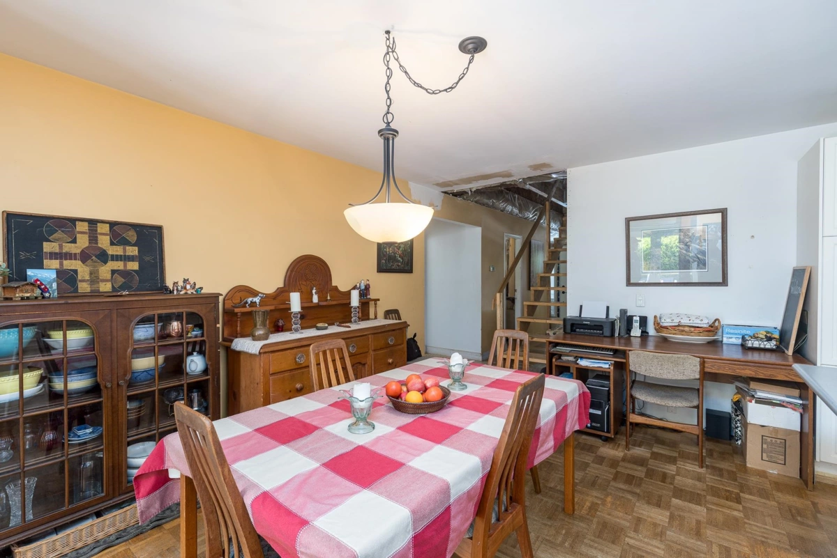 Kitchen Photo of 12522 26a Avenue, Surrey, BC