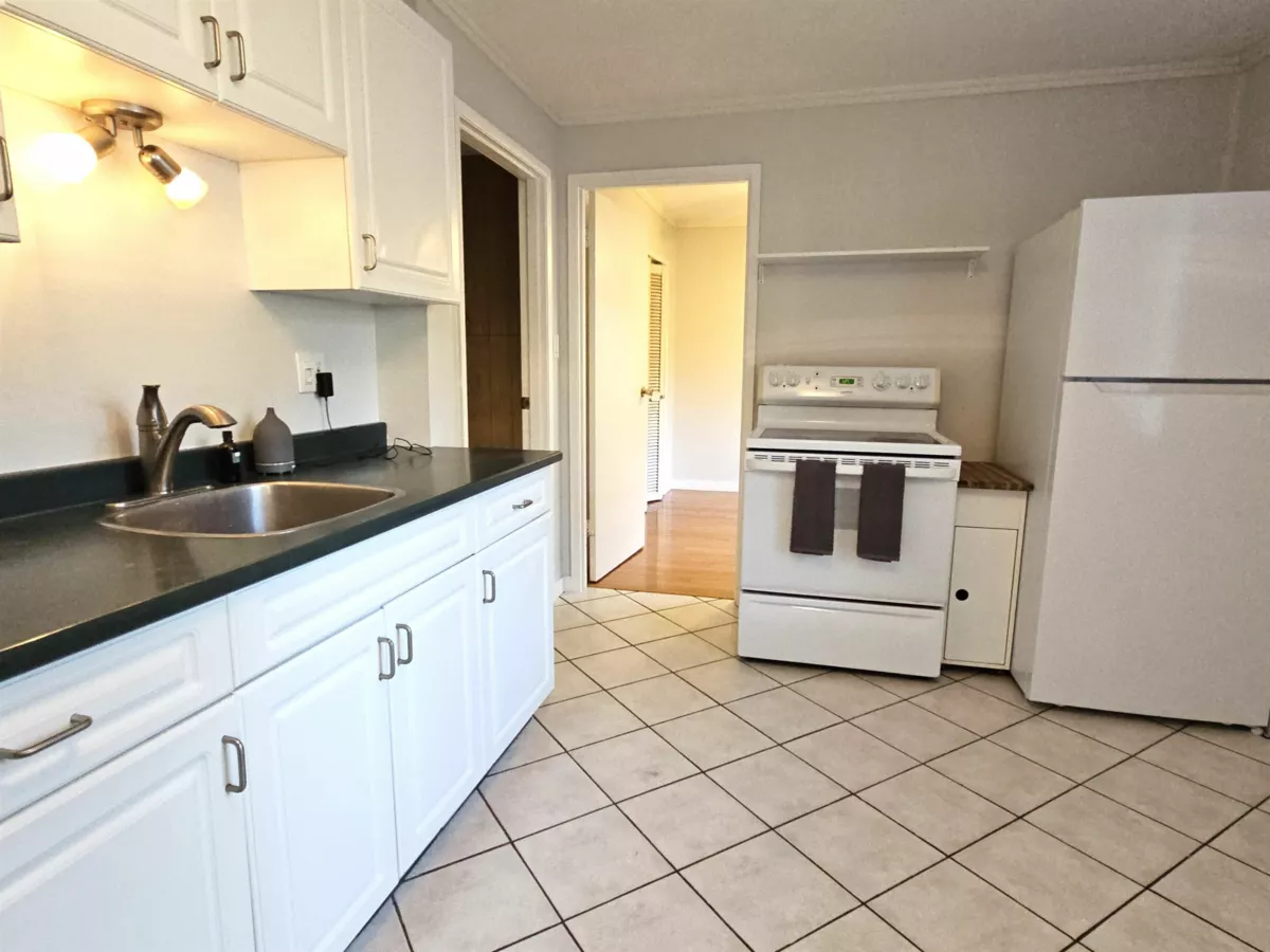 Kitchen Photo of 1502 Depot Road, Squamish, BC