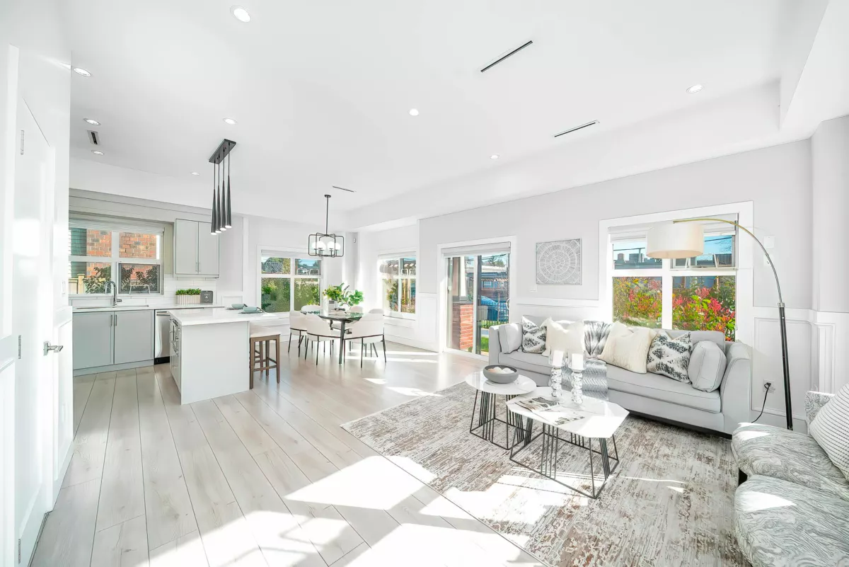 Kitchen Island Photo of 5 9899 Steveston Highway, Richmond, BC