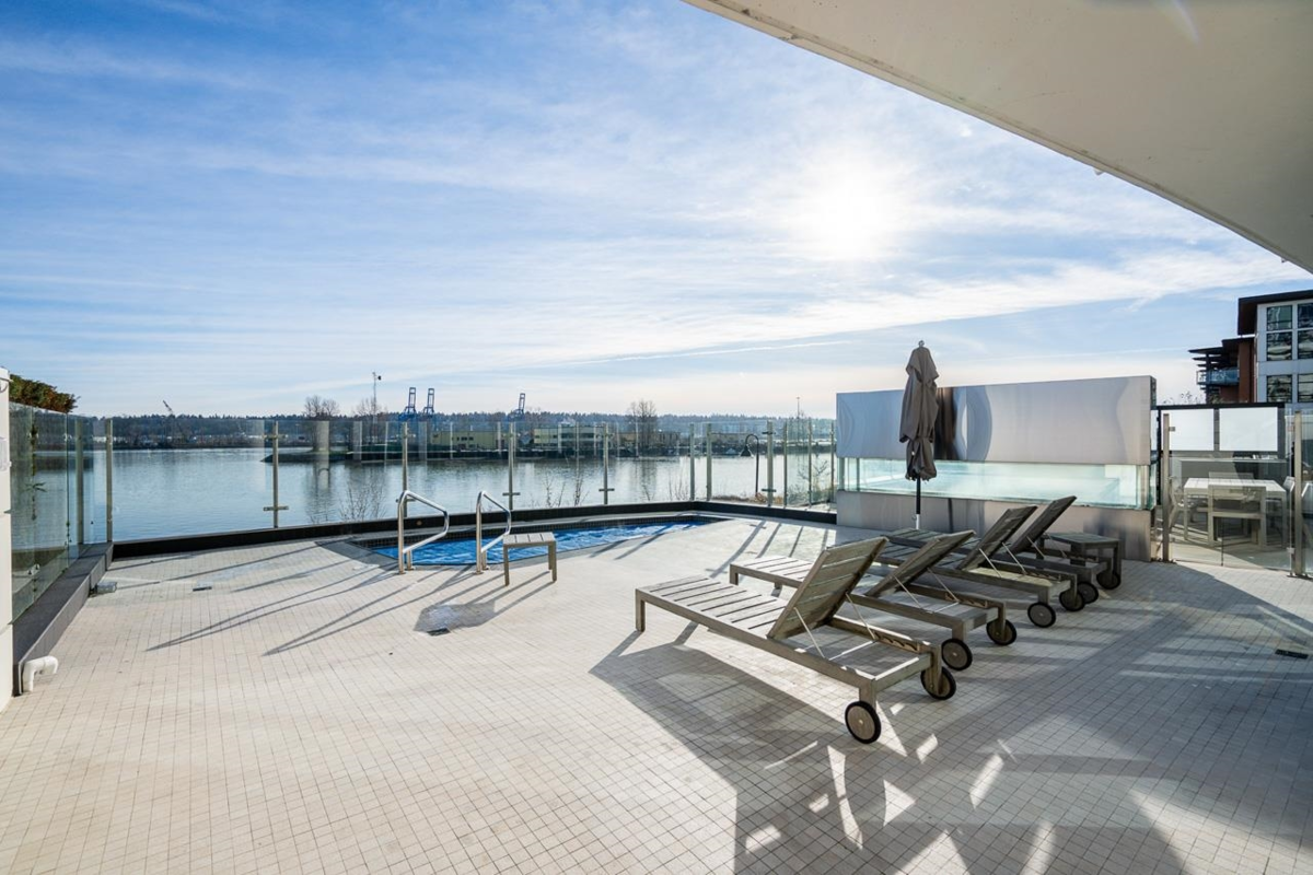 Aerial View of 1601 210 Salter Street, New Westminster, BC