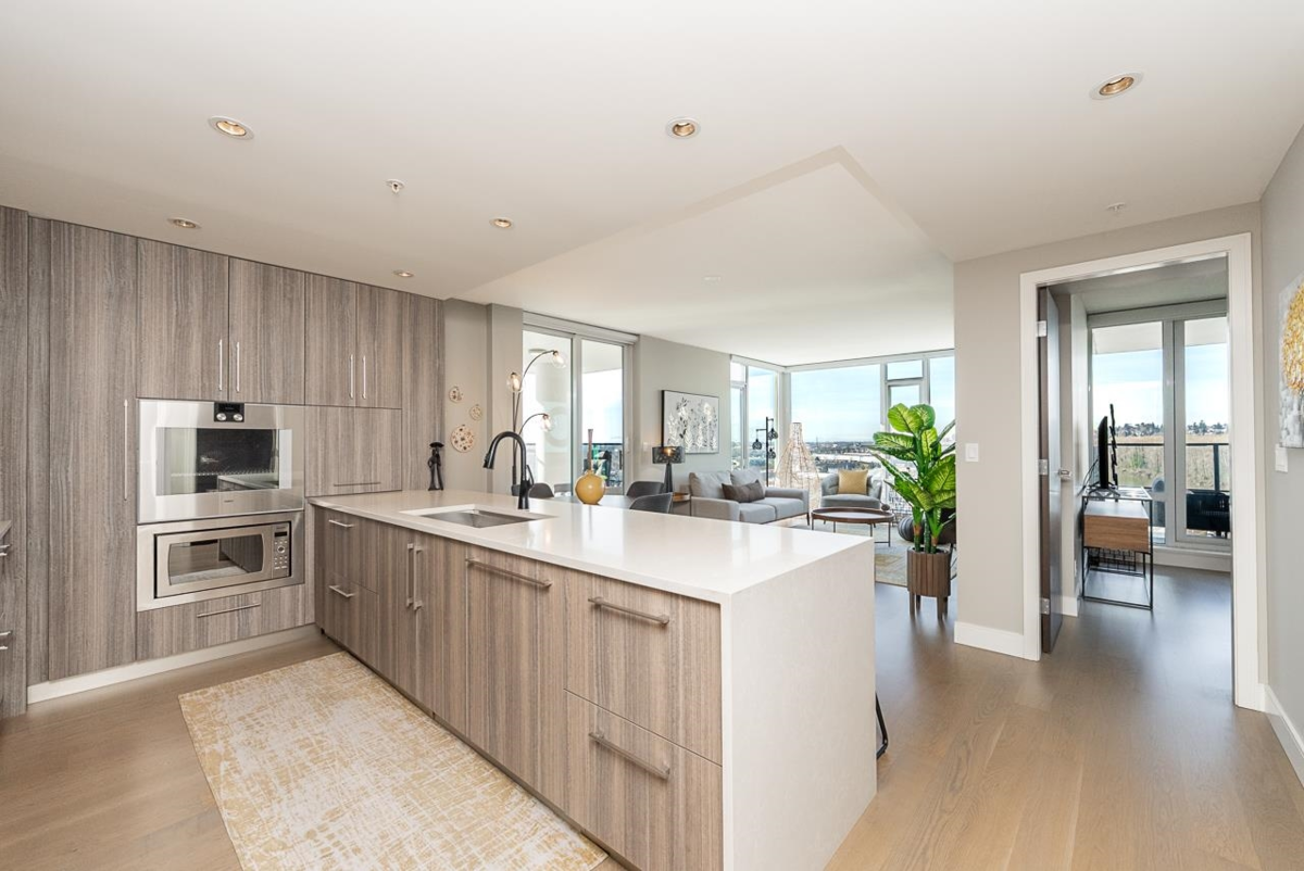 Kitchen Island Photo of 1601 210 Salter Street, New Westminster, BC
