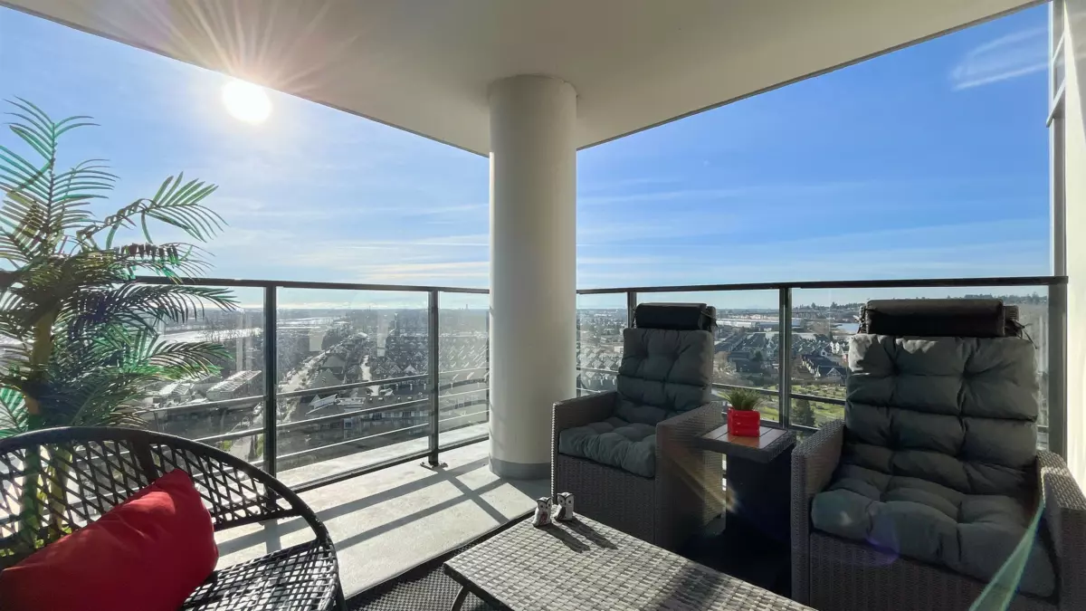 Loft / Bonus Room Photo of 1601 210 Salter Street, New Westminster, BC