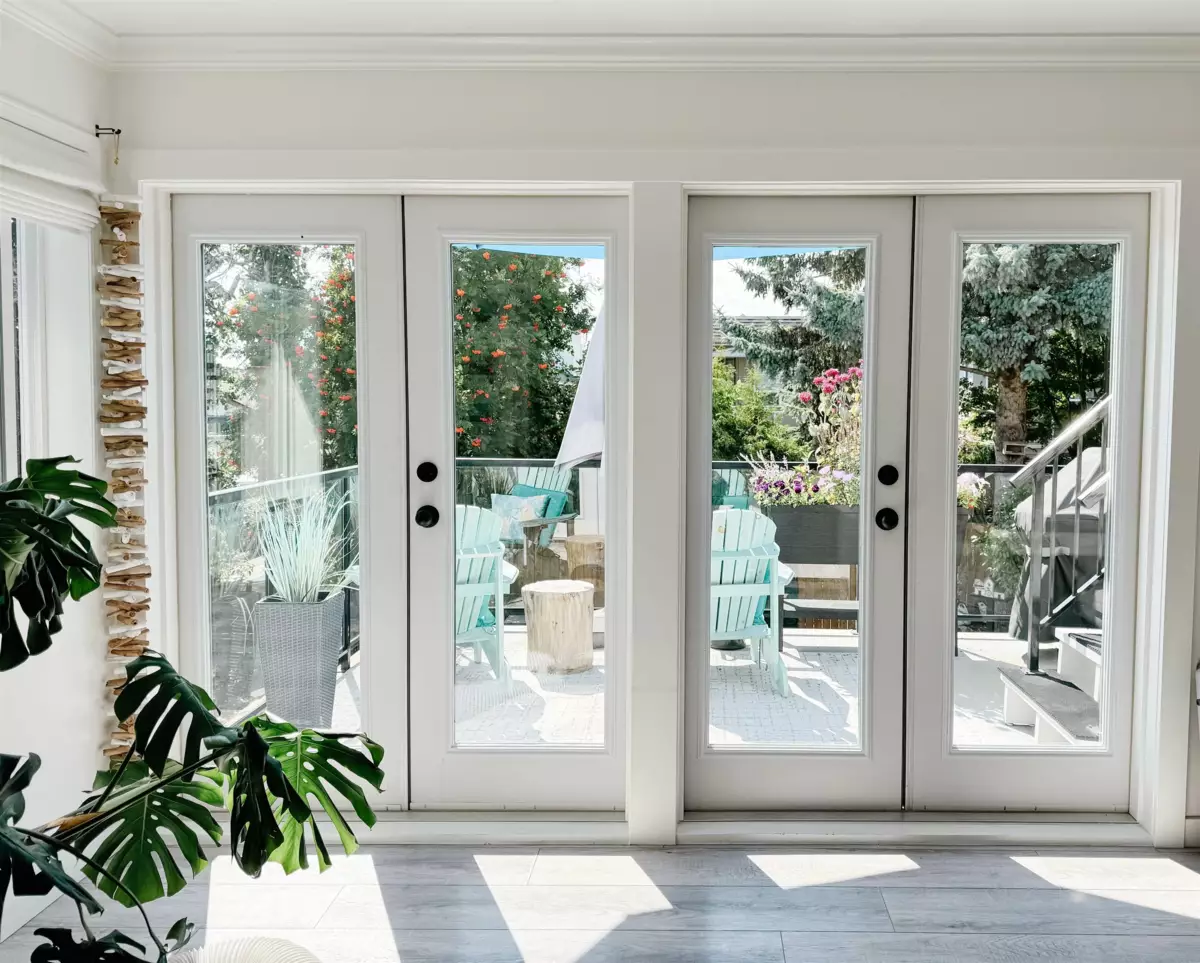 Walk-In Closet Photo of 965 Keil Street, White Rock, BC