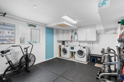 Basement Recreation Room Photo of 965 Keil Street, White Rock, BC