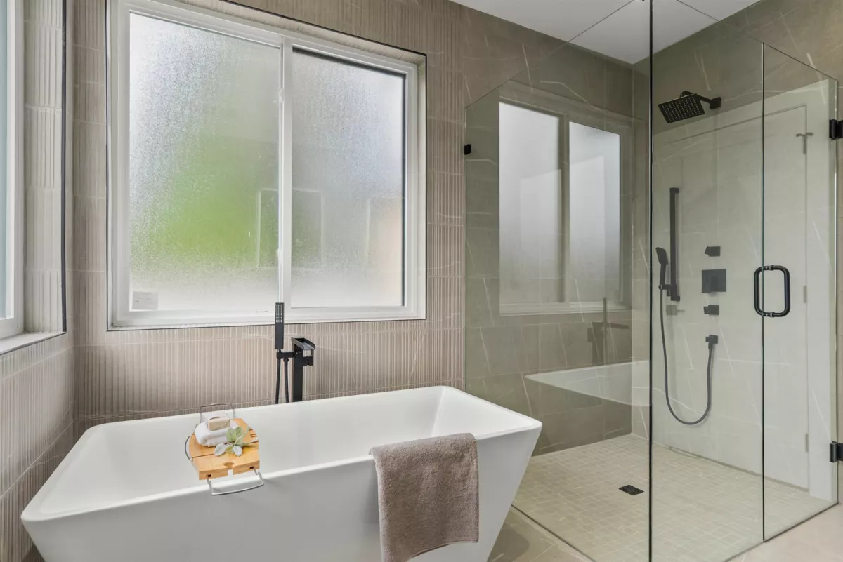 Garden / Landscaping Photo of 1616 Braid Road, Delta, BC