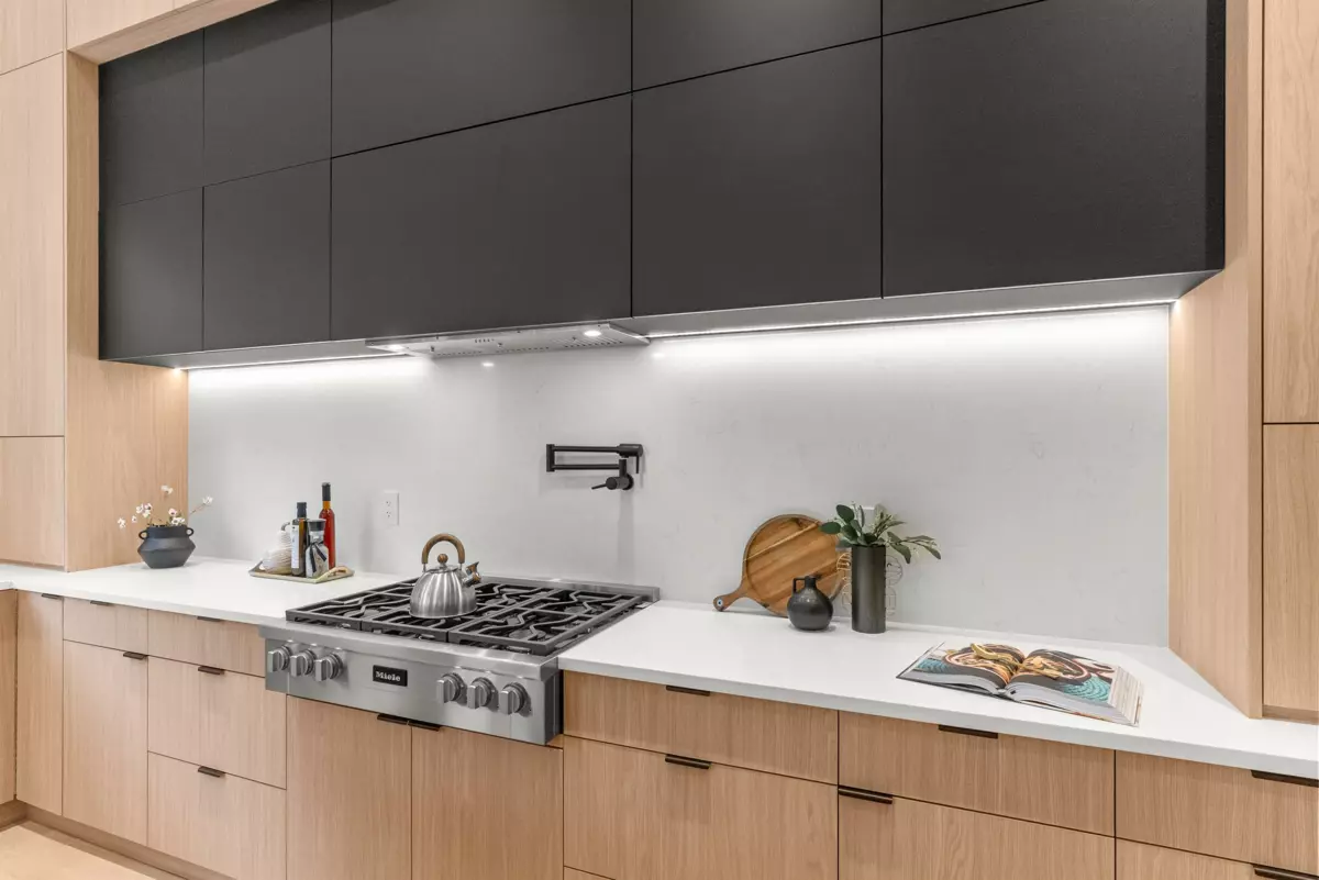 Walk-In Closet Photo of 1616 Braid Road, Delta, BC