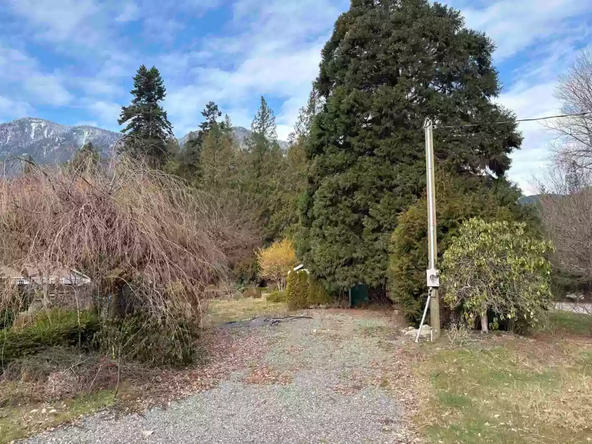 Family Room Photo of 689 Hazel Street, Hope, BC