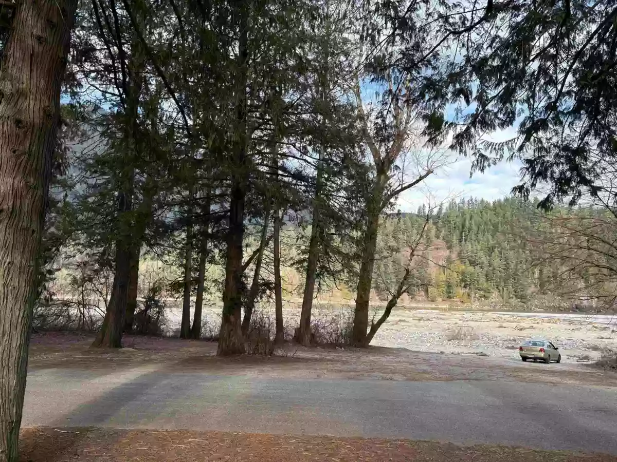 Walk-In Closet Photo of 689 Hazel Street, Hope, BC