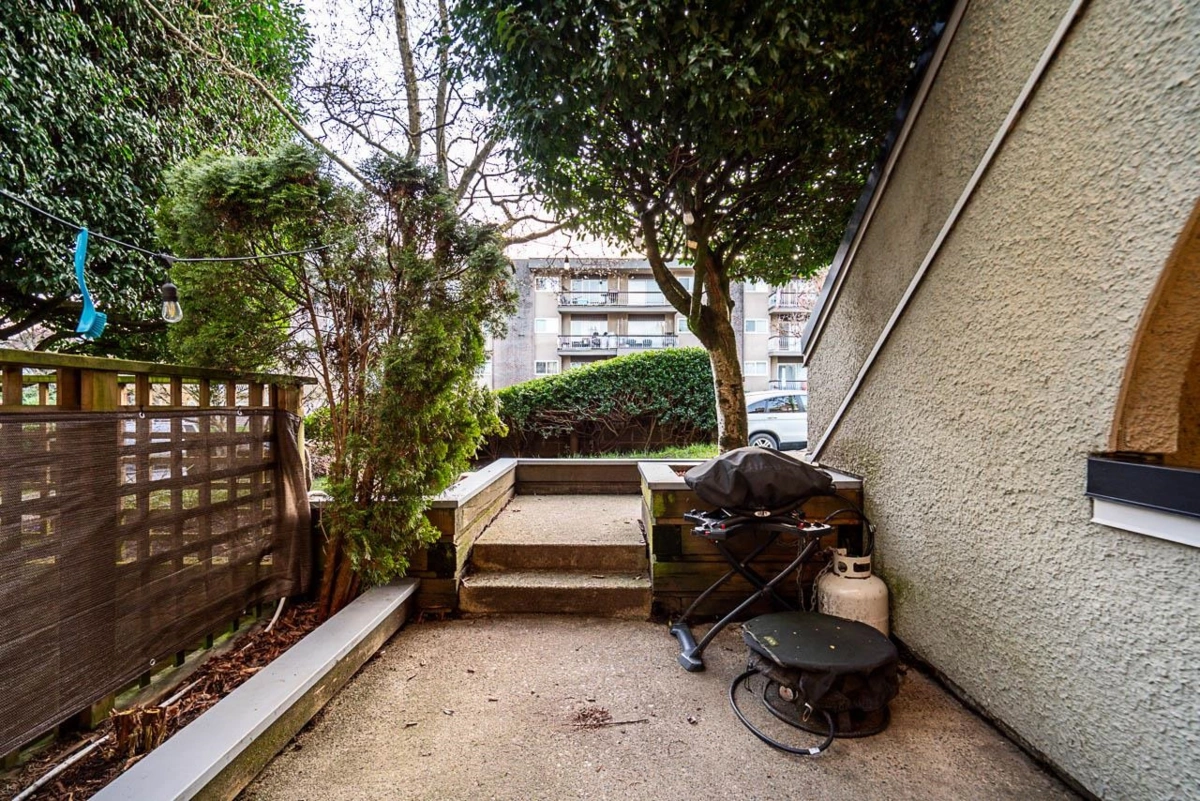 Dining Area Photo of 7 221 Ash Street, New Westminster, BC
