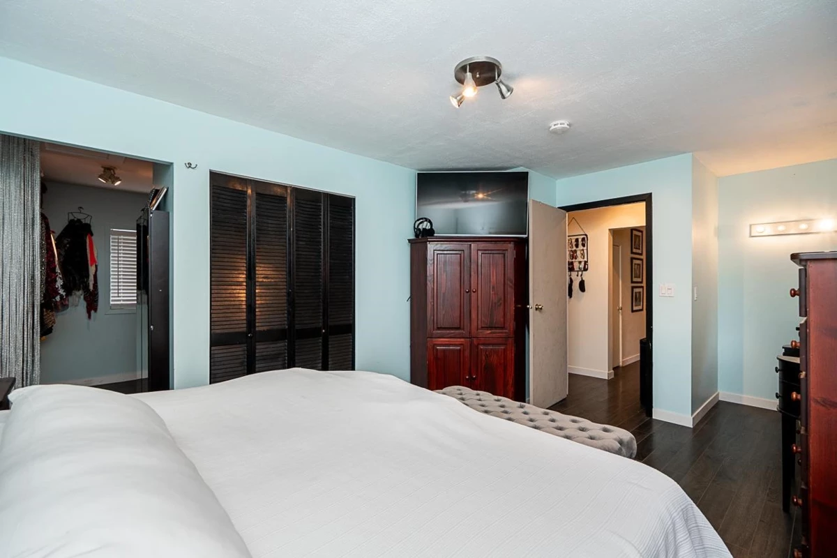 Basement Recreation Room Photo of 3742 204 Street, Langley, BC