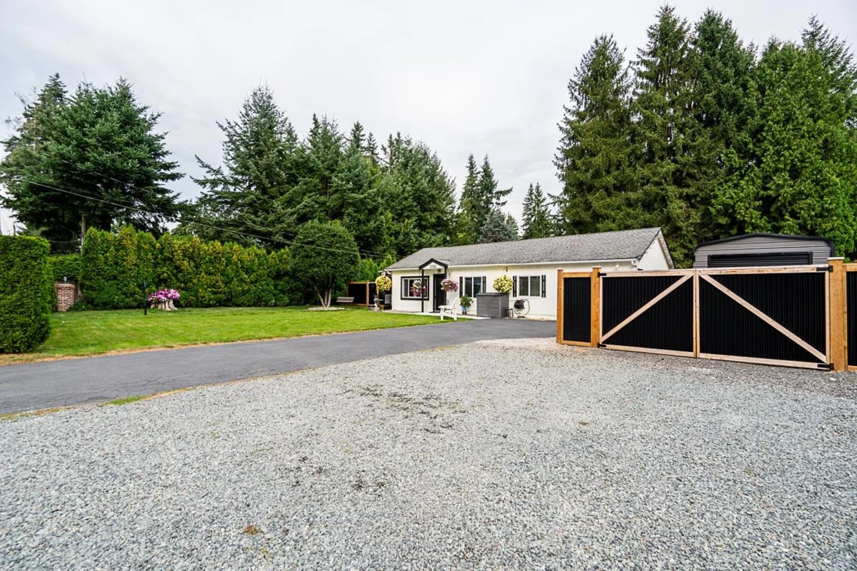 Family Room Photo of 3742 204 Street, Langley, BC