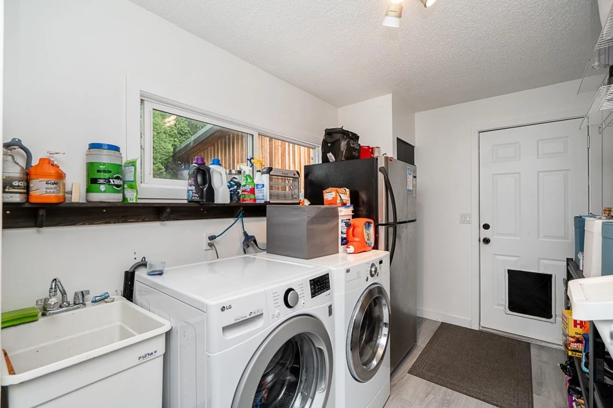 Guest Bathroom Photo of 3742 204 Street, Langley, BC
