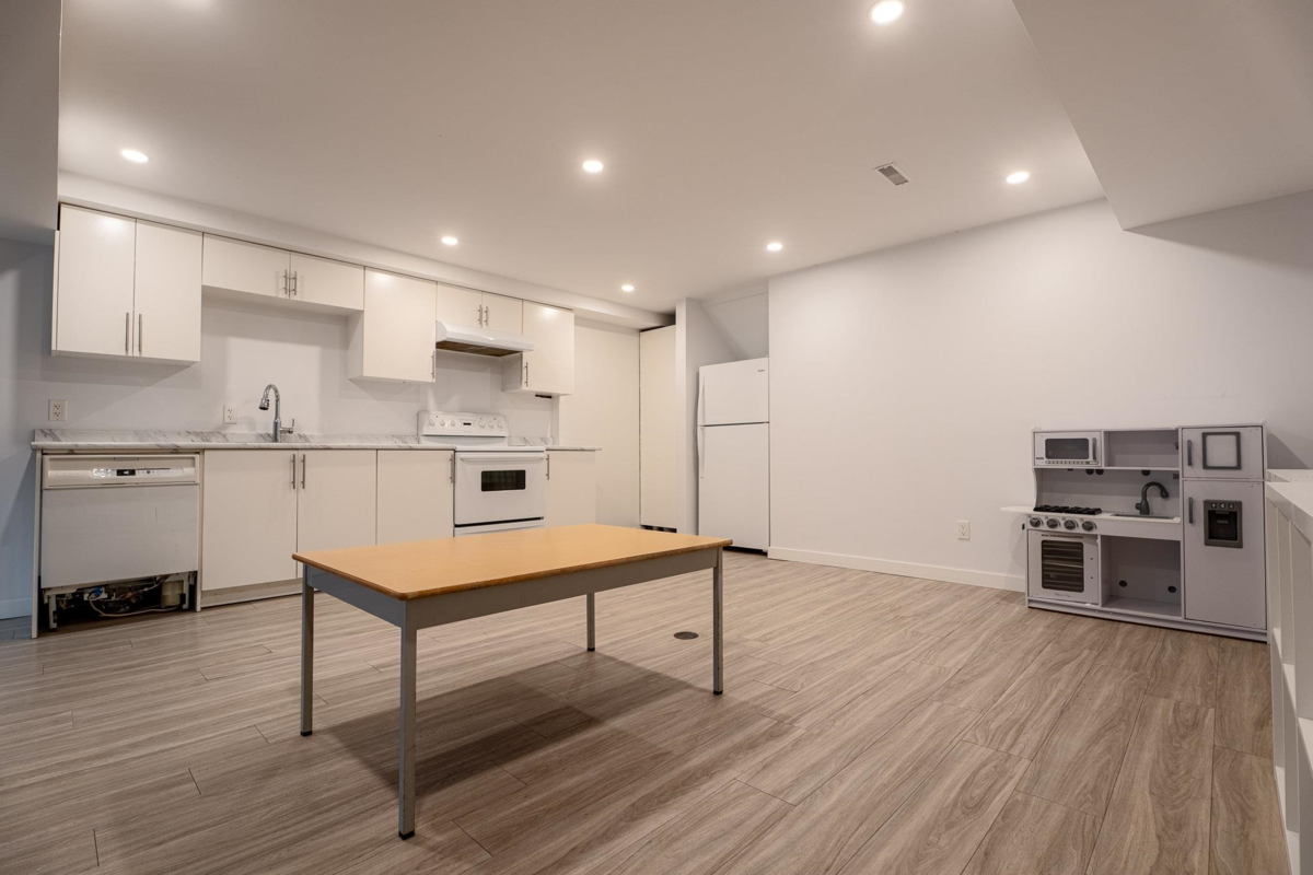 Basement Recreation Room Photo of 8843 Wooler Terrace, Mission, BC