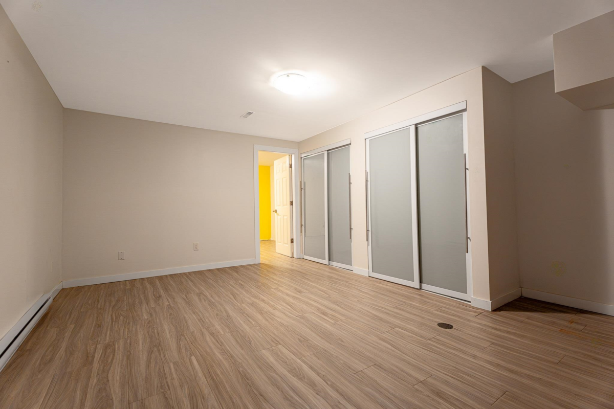 Entry Foyer Photo of 8843 Wooler Terrace, Mission, BC