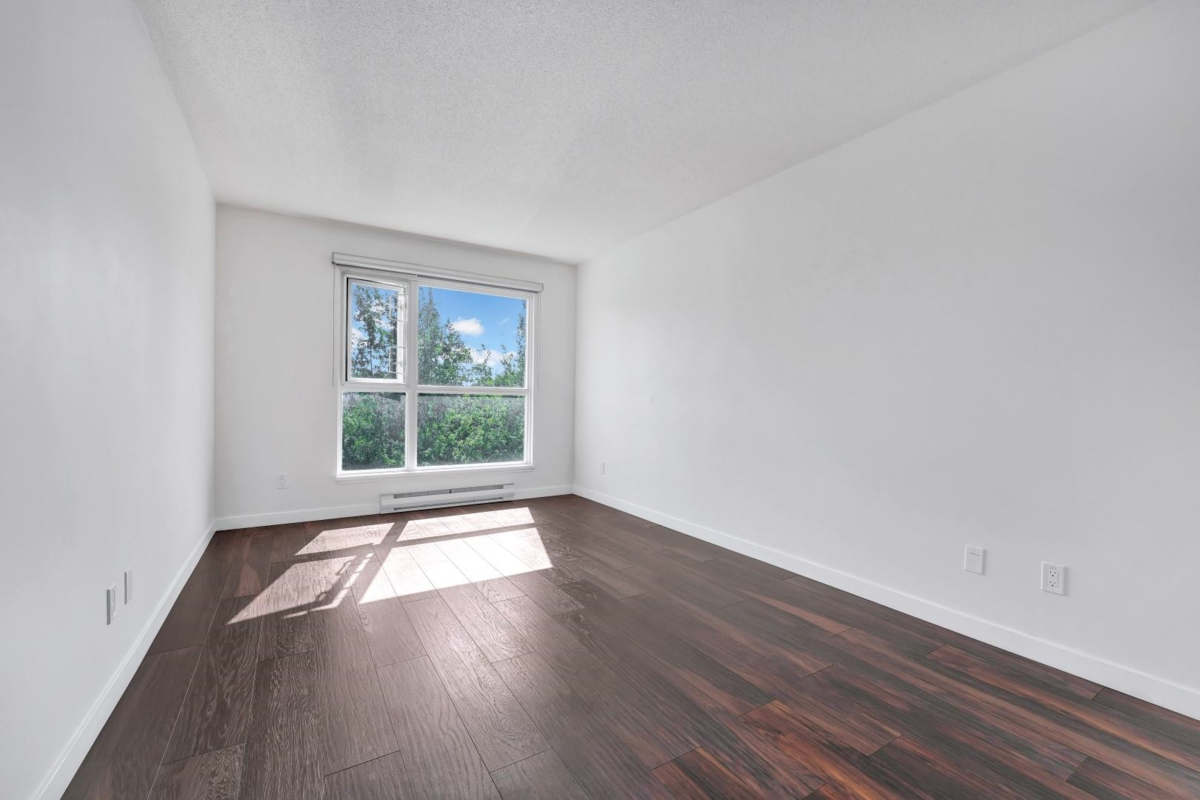 Bedroom 3 Photo of 803 9830 Whalley Boulevard, Surrey, BC