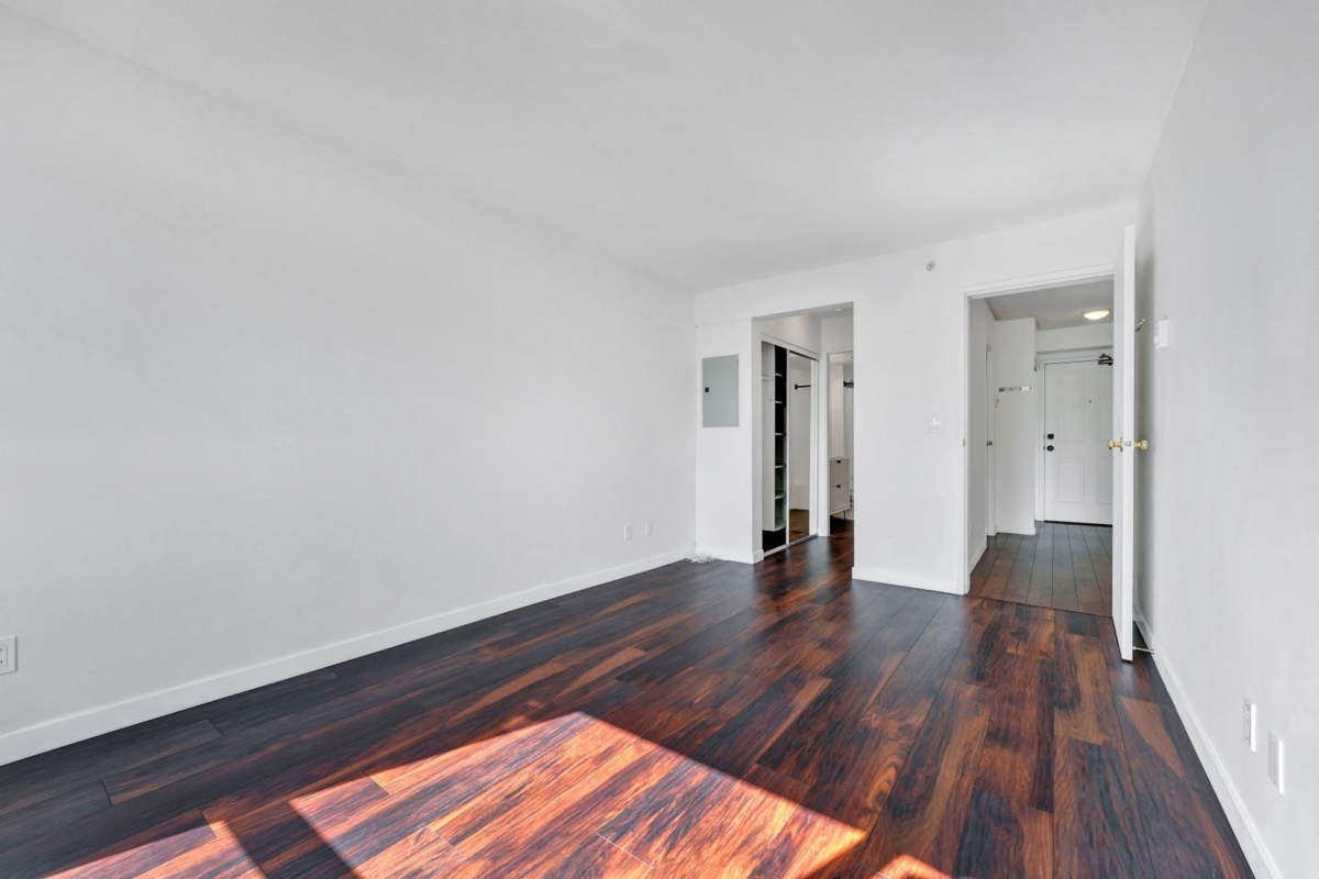 Bedroom 4 Photo of 803 9830 Whalley Boulevard, Surrey, BC