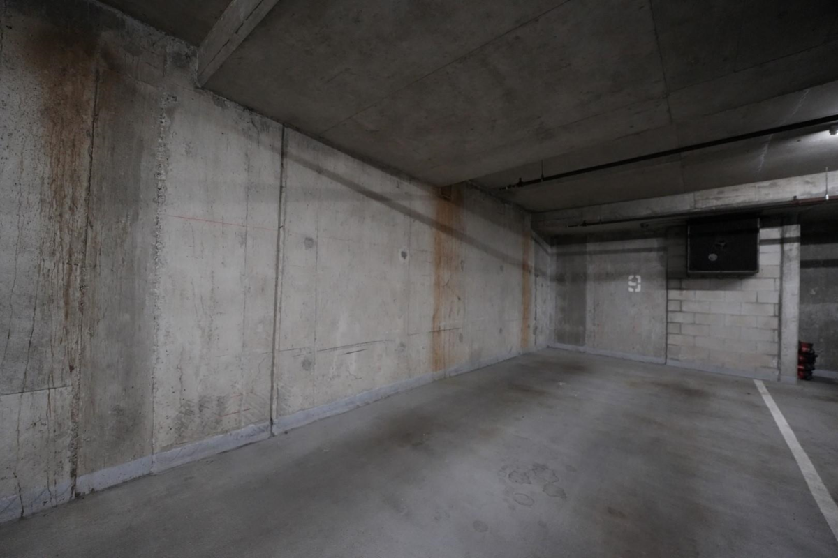 Garage Interior Photo of 803 9830 Whalley Boulevard, Surrey, BC