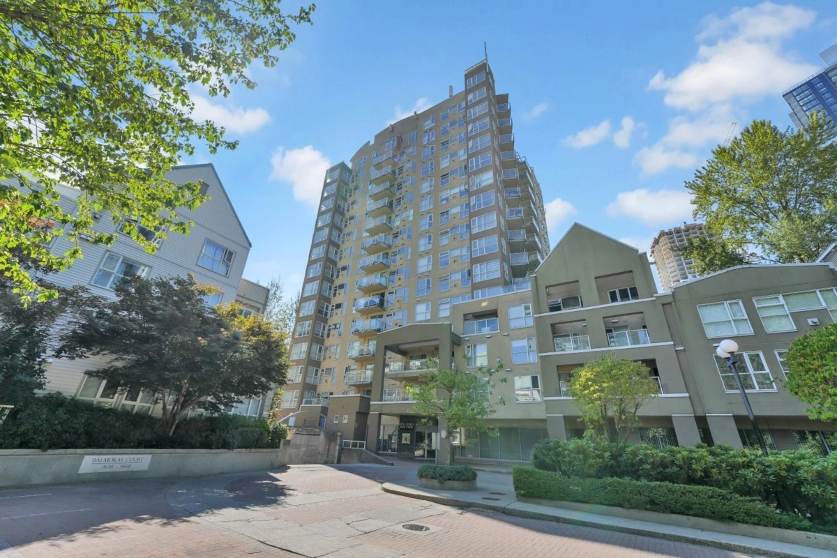 Outdoor Deck Photo of 803 9830 Whalley Boulevard, Surrey, BC