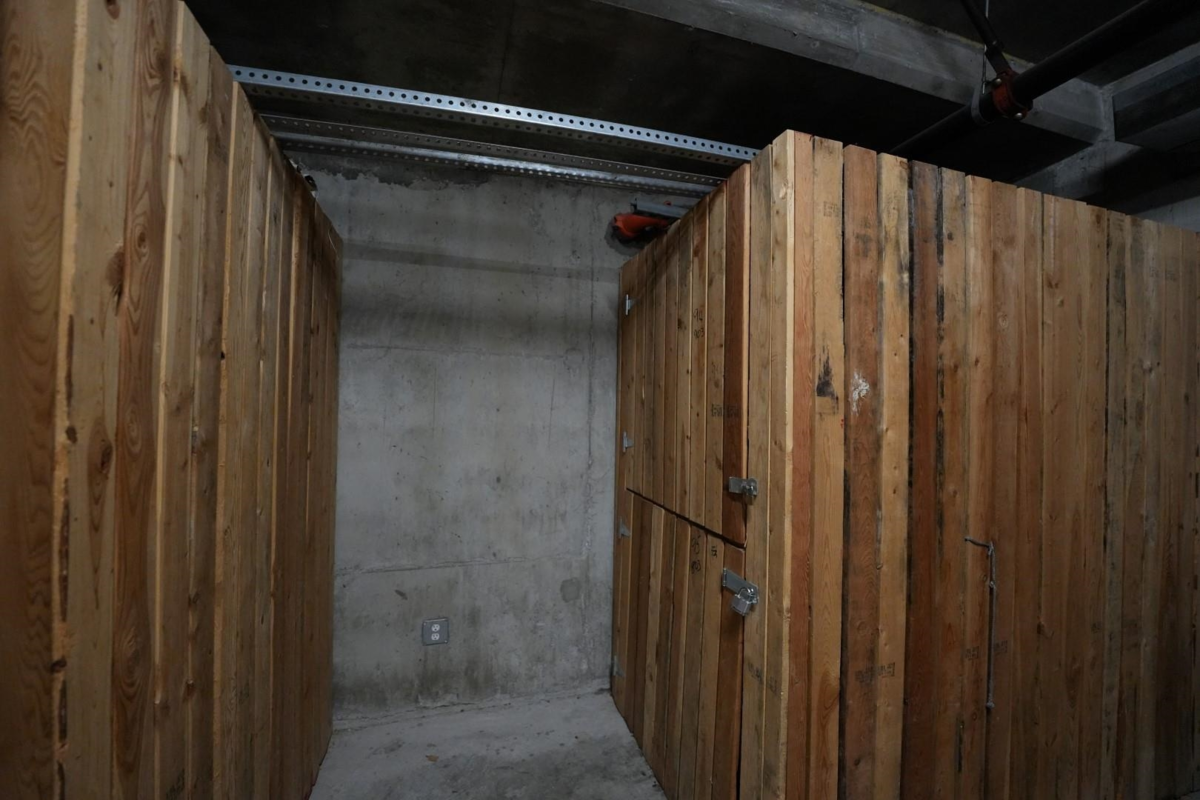 Staircase Photo of 803 9830 Whalley Boulevard, Surrey, BC