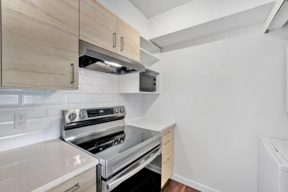 803 9830 Whalley Boulevard, Surrey, BC, Surrey — Apartment/Condo for sale