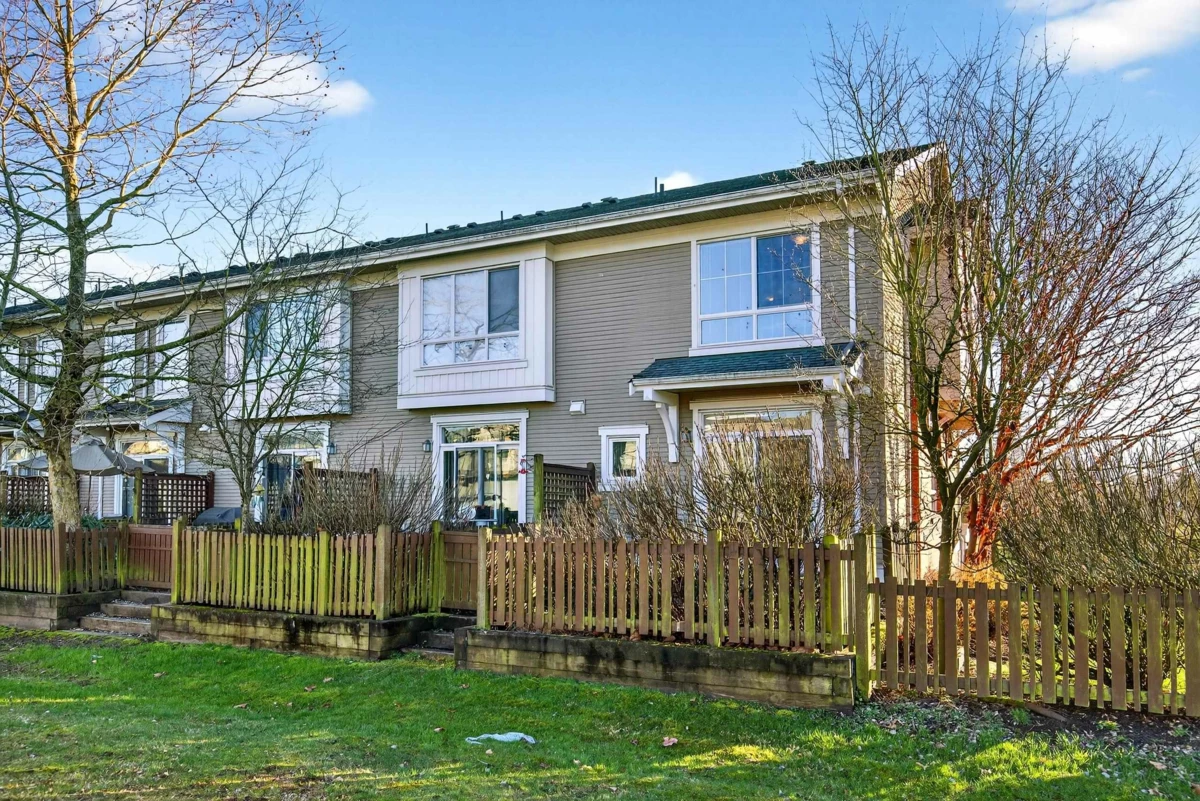 Backyard Photo of 66 19505 68a Avenue, Surrey, BC