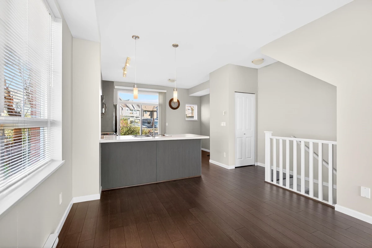 Walk-In Closet Photo of 66 19505 68a Avenue, Surrey, BC