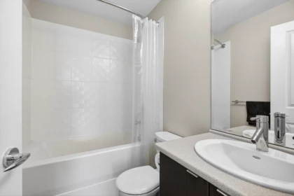 Hallway Photo of 66 19505 68a Avenue, Surrey, BC