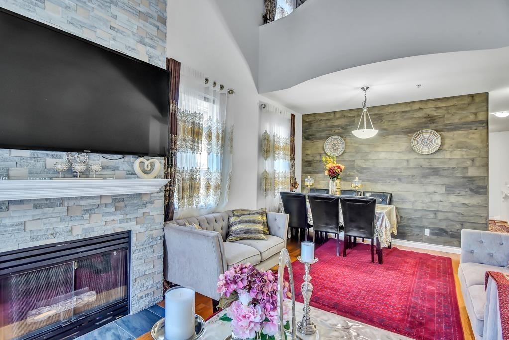 Dining Area Photo of 48 11860 River Road Road, Surrey, BC