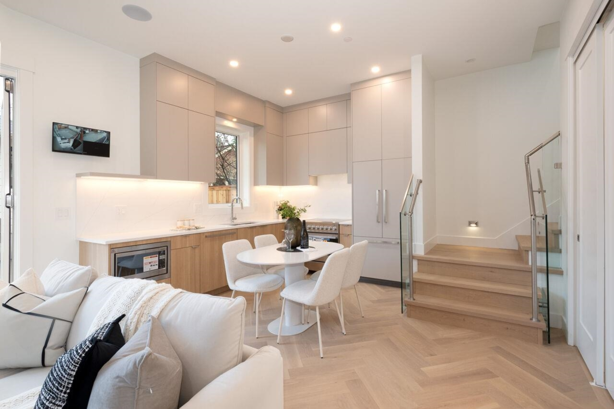 Bedroom 2 Photo of 4424 W 4th Avenue, Vancouver, BC