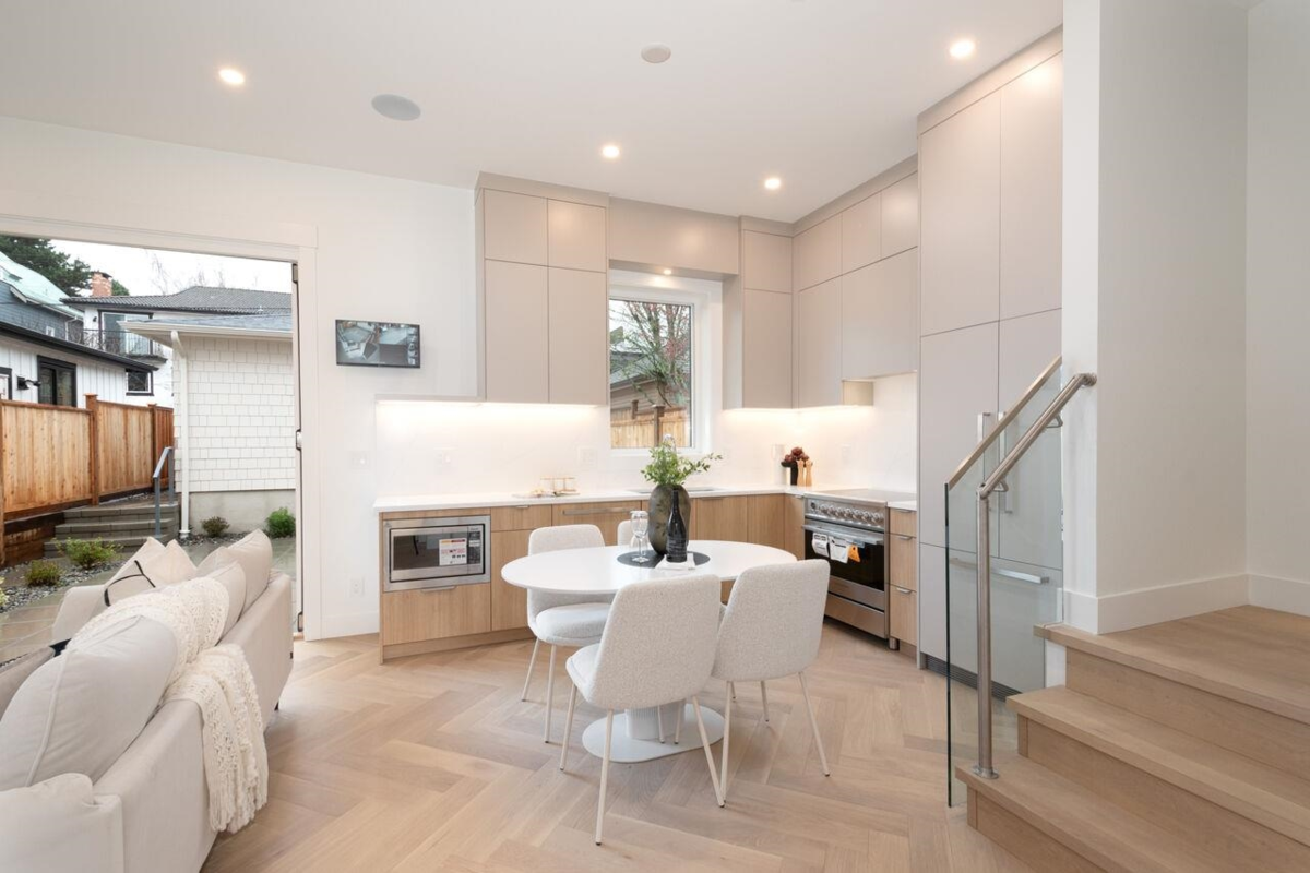 Bedroom 3 Photo of 4424 W 4th Avenue, Vancouver, BC