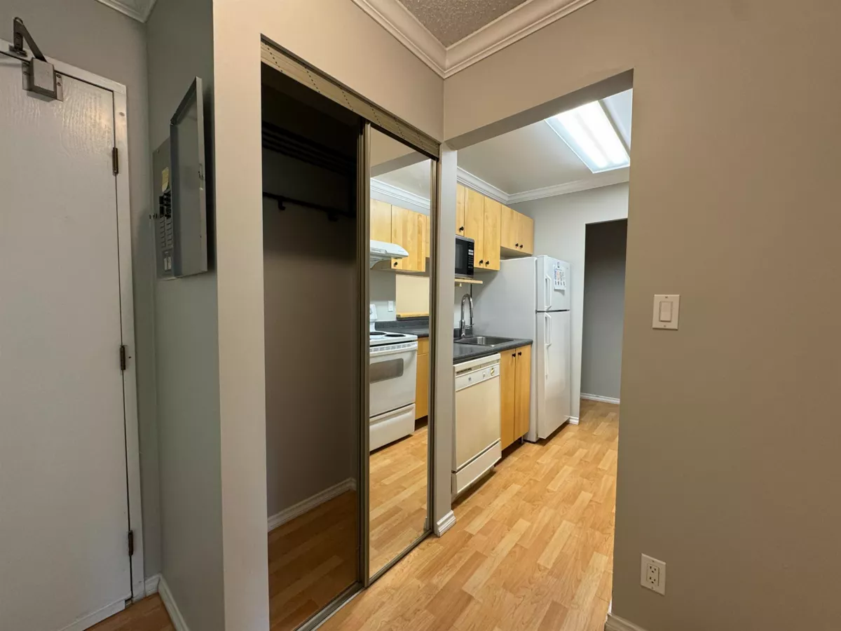 Dining Area Photo of 103 8640 Citation Drive, Richmond, BC