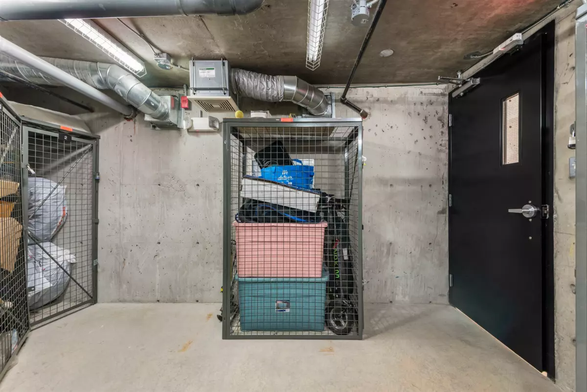 Entry Foyer Photo of 3429 Porter Street, Vancouver, BC