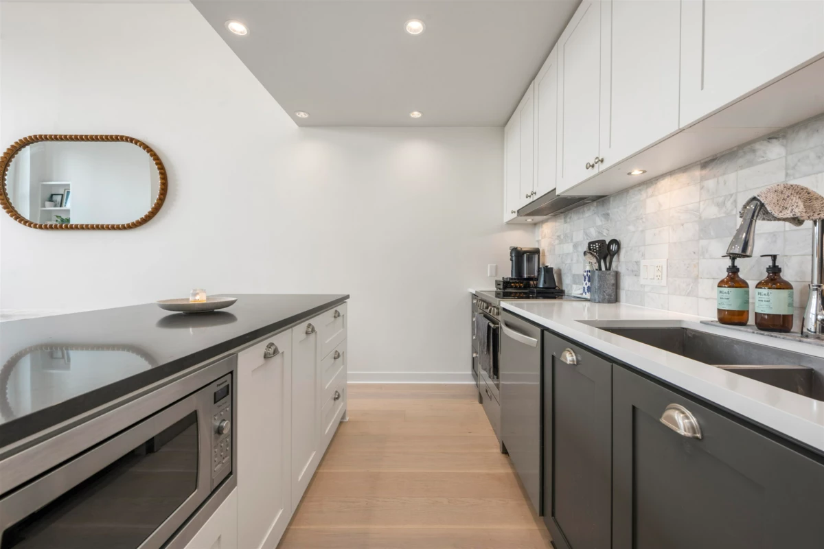 Primary Bathroom Photo of 3429 Porter Street, Vancouver, BC