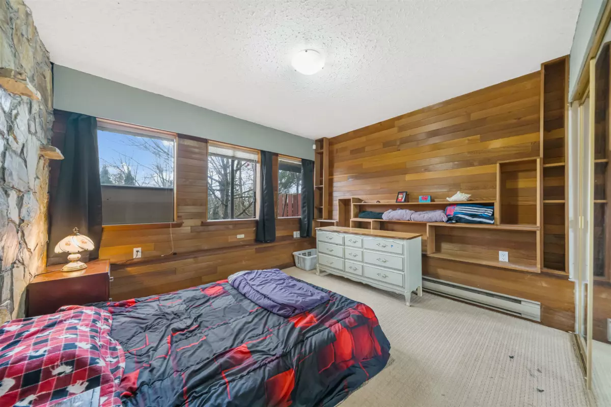 Entry Foyer Photo of 7701 Horne Street, Mission, BC