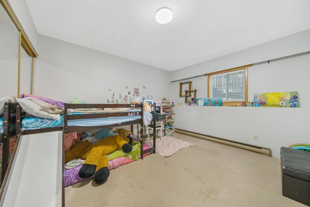 Hallway Photo of 7701 Horne Street, Mission, BC