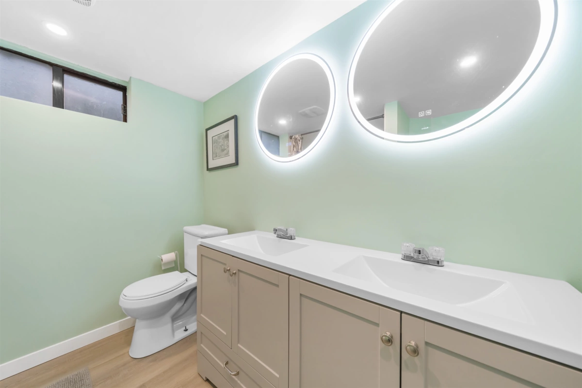 Staircase Photo of 7701 Horne Street, Mission, BC