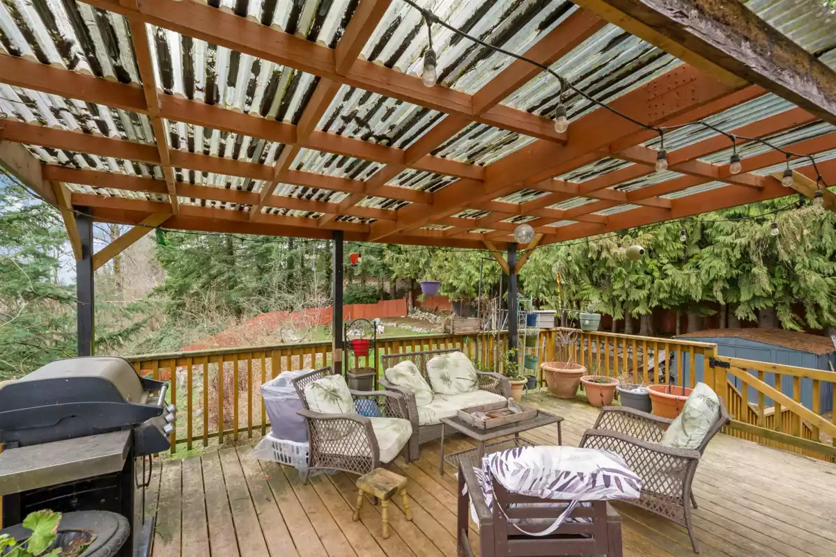 Swimming Pool Photo of 7701 Horne Street, Mission, BC