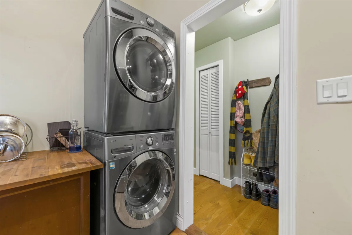 Walk-In Closet Photo of 7701 Horne Street, Mission, BC
