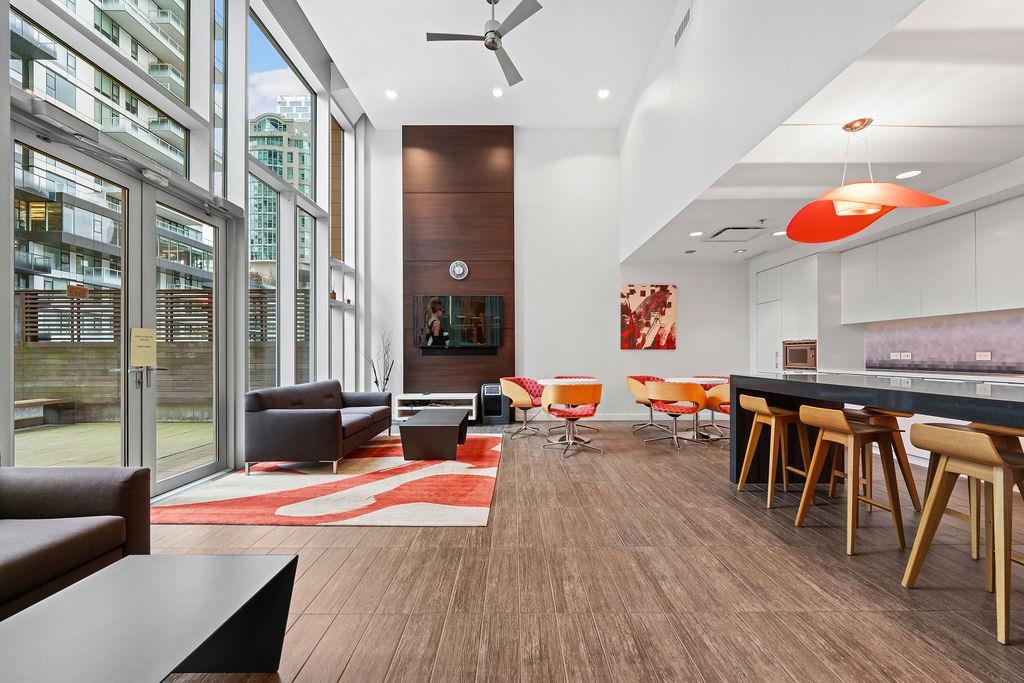 Office / Den Photo of 1106 1308 Hornby Street, Vancouver, BC