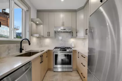 Pantry Photo of 40874 The Crescent, Squamish, BC