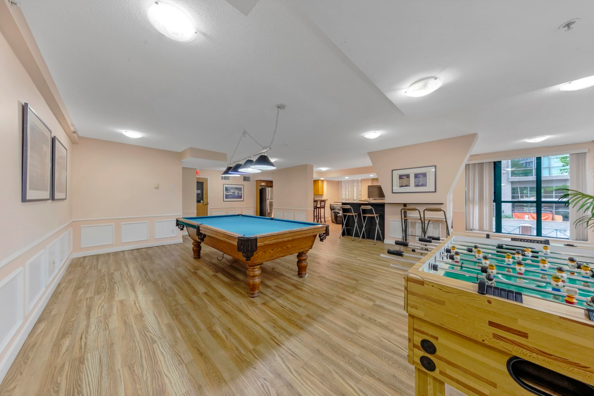 Family Room Photo of 2010 939 Homer Street, Vancouver, BC