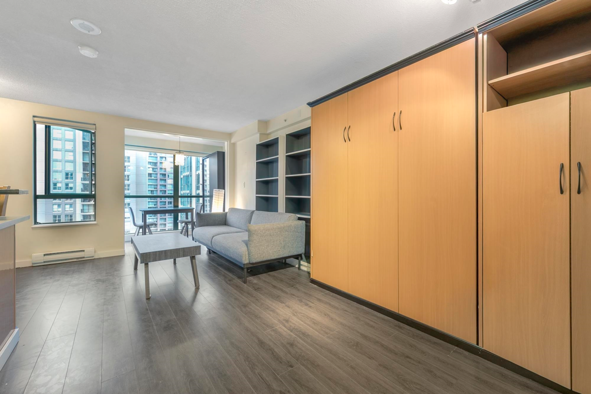 Office / Den Photo of 2010 939 Homer Street, Vancouver, BC