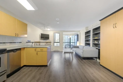 2010 939 Homer Street, Vancouver, BC