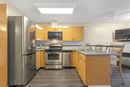 2010 939 Homer Street, Vancouver, BC