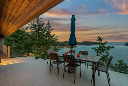 Family Room Photo of 4266 Orca Road, Garden Bay, BC