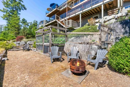 Hot Tub / Spa Photo of 4266 Orca Road, Garden Bay, BC