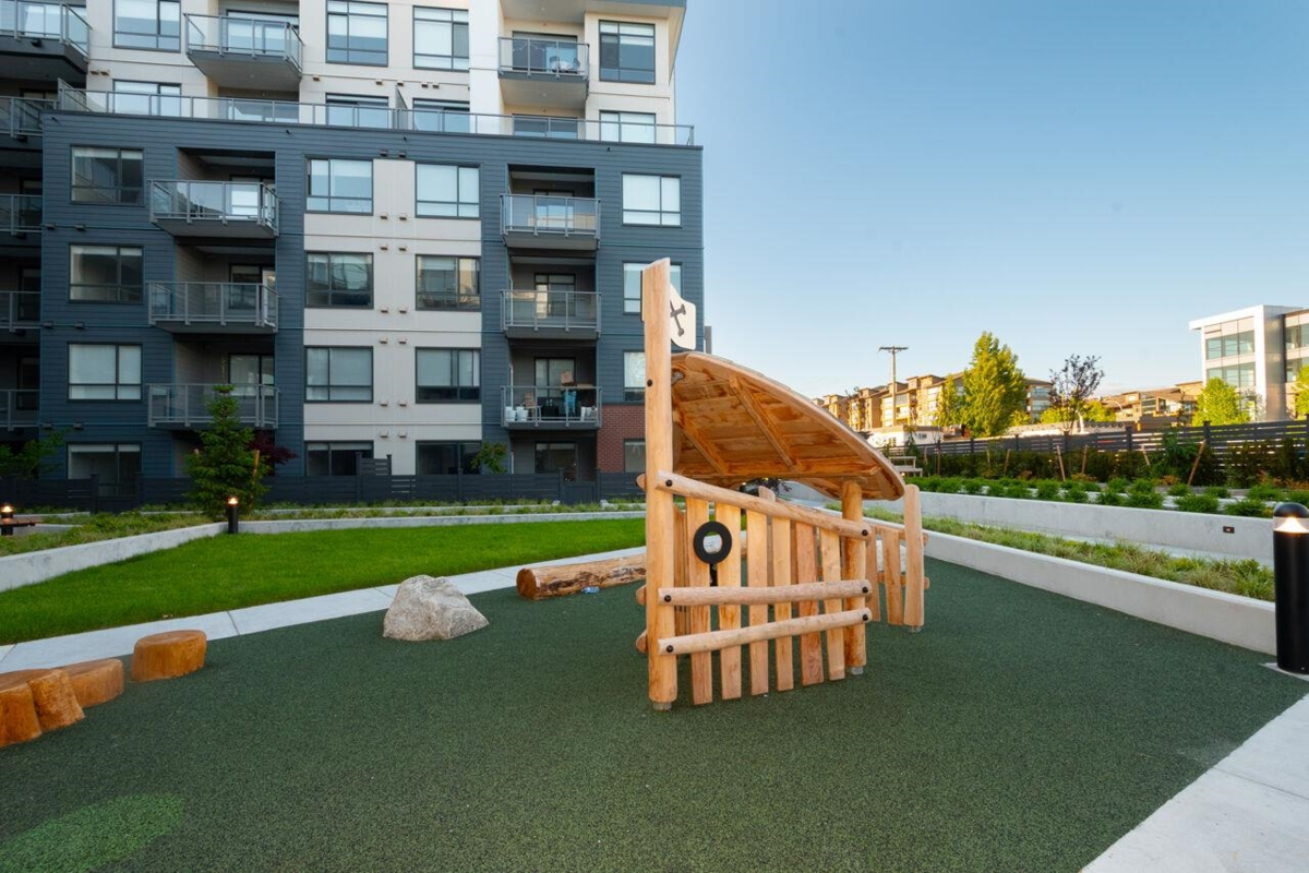 Hot Tub / Spa Photo of 423 7936 206 Street, Langley, BC